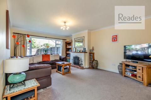 3 bedroom semi-detached house for sale - Peel Crescent, Ashton Hayes CH3 8