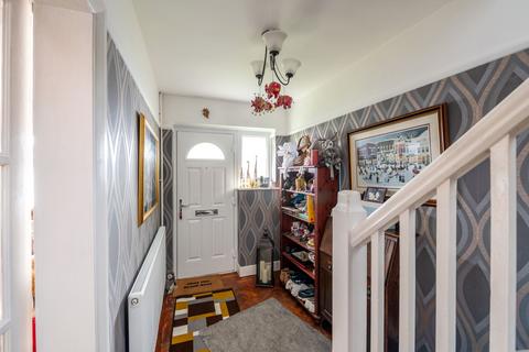 3 bedroom semi-detached house for sale - Brook Road, Merstham, RH1