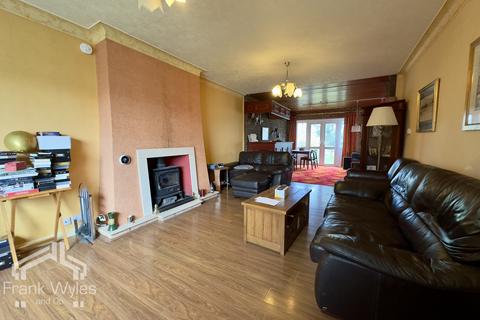 3 bedroom house for sale, St Davids Road North, Lytham St Annes, FY8 2JX