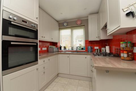 3 bedroom semi-detached house for sale - White Knights, Barton on Sea, New Milton, Hampshire, BH25