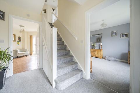 3 bedroom semi-detached house for sale - Ellis Close, Bedford, Wootton