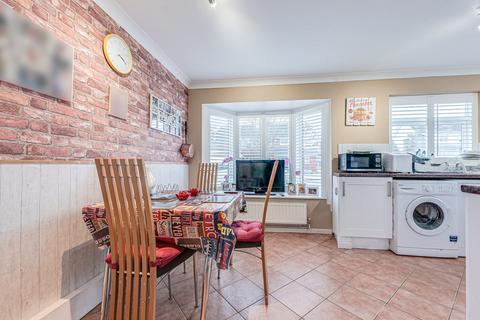 41 Broadlands, Benfleet, SS7 3BD