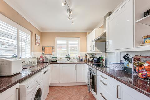41 Broadlands, Benfleet, SS7 3BD