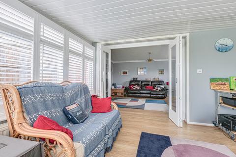 41 Broadlands, Benfleet, SS7 3BD