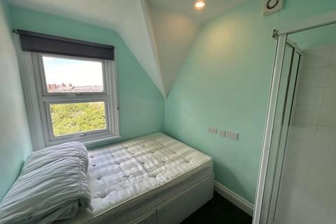 1 bedroom apartment to rent, 11 London Road, Guildford GU1
