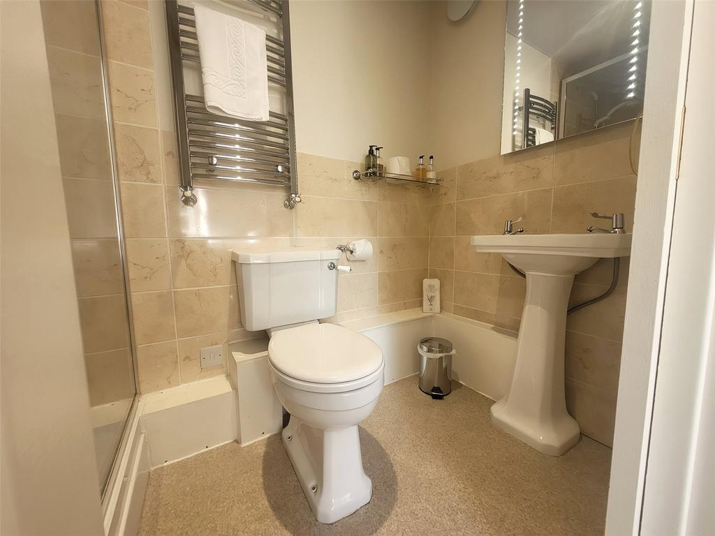 Ensuite
