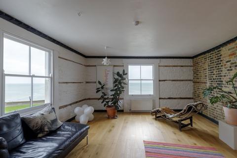 2 bedroom flat for sale - Margate CT9