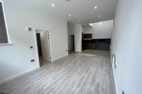 2 bedroom townhouse to rent - Botanica, Chester Road, Manchester, M15