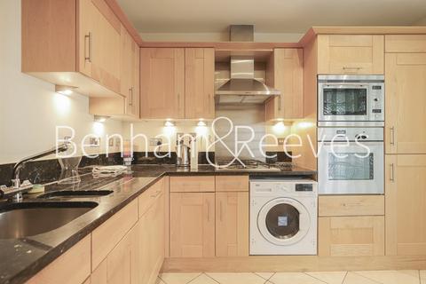 2 bedroom apartment to rent, Warwick Road, Kensington W14