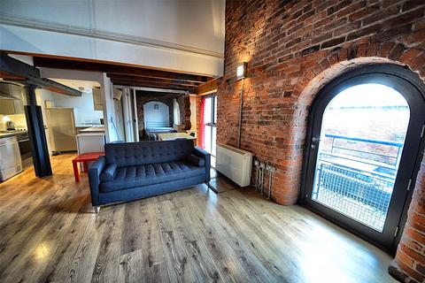 3 bedroom duplex to rent, Tariff Street, Manchester, M1