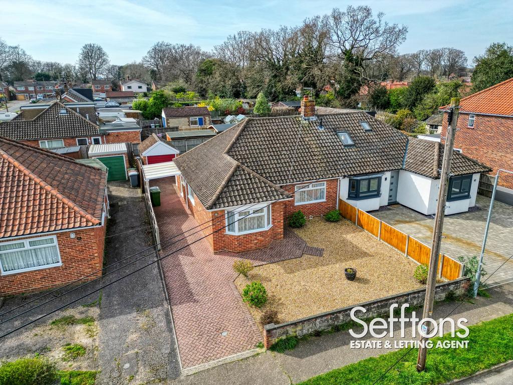 South Hill Road, Thorpe St. Andrew, NR7 2 bed semidetached bungalow