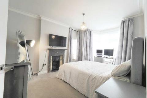 73 Locket Road, Wealdstone, Harrow, HA3 7NQ