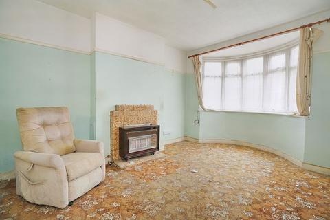 35 Roydene Crescent, Leicester, LE4 0GN