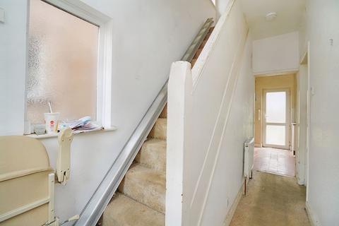 35 Roydene Crescent, Leicester, LE4 0GN