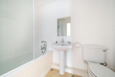 1 bedroom flat for sale, Loudwater,  Wooburn Moor,  Buckinghamshire,  HP10