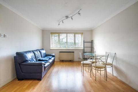 1 bedroom flat for sale, Loudwater,  Wooburn Moor,  Buckinghamshire,  HP10