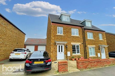 3 bedroom semi-detached house for sale - Mayfly Road, Northampton