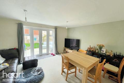 3 bedroom semi-detached house for sale - Mayfly Road, Northampton