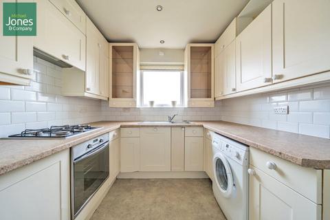 2 bedroom flat to rent - Loxwood Avenue, Worthing, West Sussex, BN14