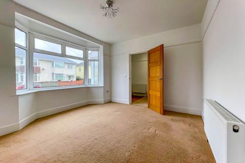 3 bedroom semi-detached house to rent, Riverlea Road , Christchurch , Dorset