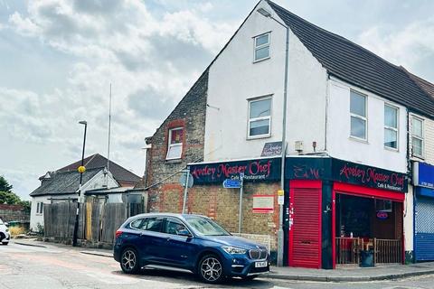 Mixed use for sale, 60, 60A & 60B High Street, Aveley, South Ockendon, Essex, RM15 4BX