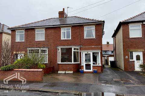 3 bedroom semi-detached house for sale - Forshaw Avenue, Lytham St Annes, FY8 2HT