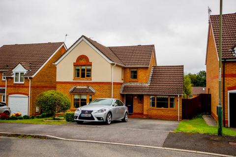 4 bedroom detached house for sale - St. Cenydd Close, Pontllanfraith, NP12