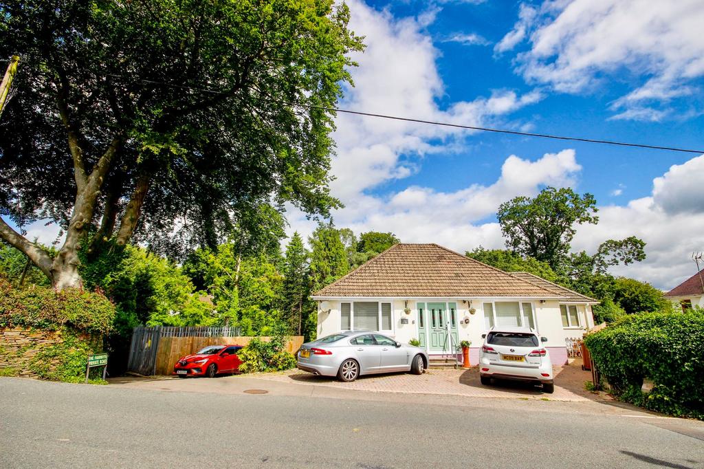 Sunnybank Road, Blackwood, NP12 4 bed detached house for sale £375,000