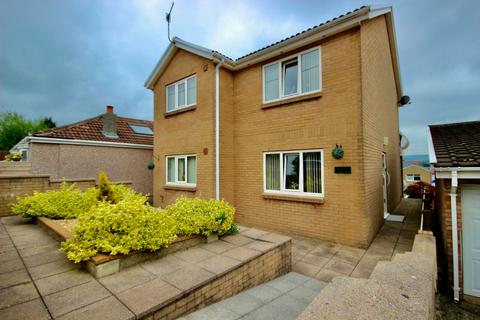 3 bedroom detached house for sale, Libanus Road, Blackwood, NP12