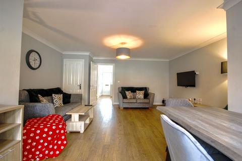 28 Copper Beech Drive, Tredegar, NP22 4FD