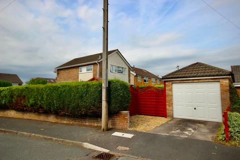 3 bedroom detached house for sale, Maple Close, Pontllanfraith, NP12