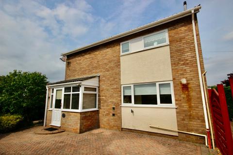 3 bedroom detached house for sale, Maple Close, Pontllanfraith, NP12