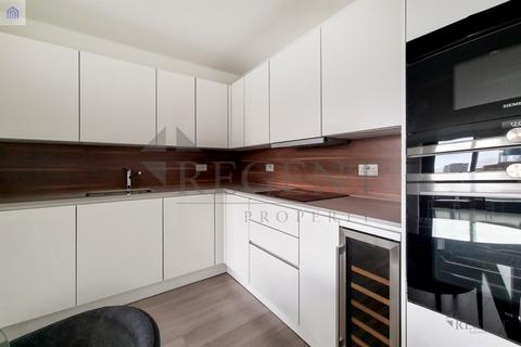 2 bedroom apartment for sale, Skyline Apartments, Woodbery Down, N4
