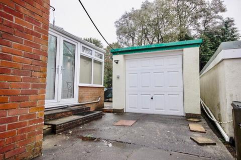 3 bedroom semi-detached house for sale, Shannon Close, Pontllanfraith, NP12