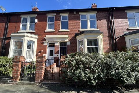 4 bedroom terraced house for sale, Ventnor Gardens, Whitley Bay, Tyne and Wear, NE26 1QB