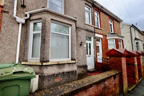 3 bedroom terraced house for sale, Ashfield Road, Newbridge, NP11