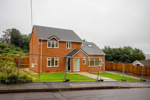 5 bedroom detached house for sale, Pentwyn Road, Crumlin, NP11