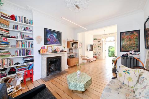 2 bedroom apartment for sale, Albert Street, Camden, London, NW1