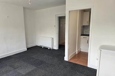 Studio to rent, Uppingham Road, Leicester LE5