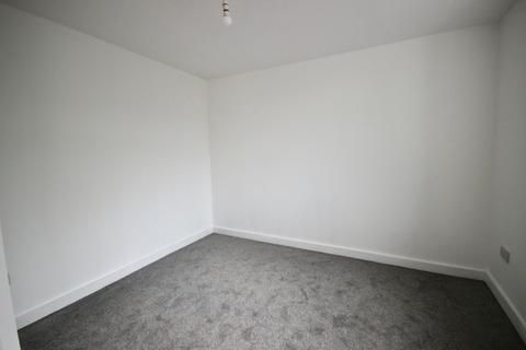 1 bedroom flat to rent, Armoury Terrace, Ebbw Vale, NP23
