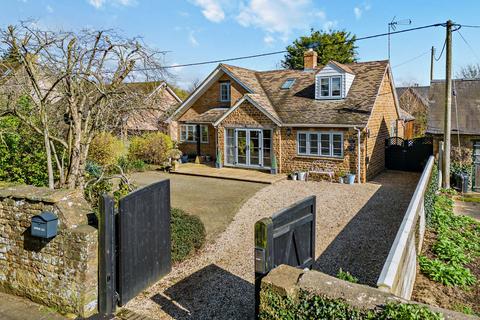 4 bedroom detached house for sale, Horton Lane, Milcombe, Nr Banbury, Oxfordshire