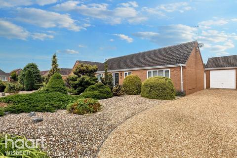 3 bedroom detached bungalow for sale, St Edmunds Drive, Emneth