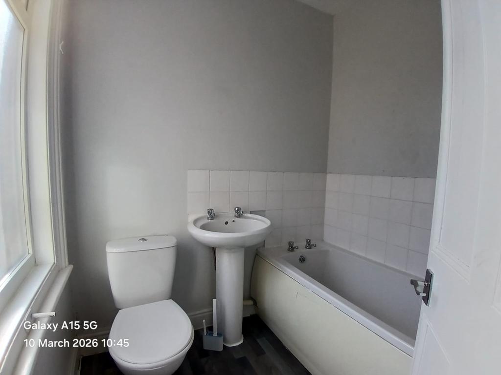 7 Cundall road 10.03 (3)