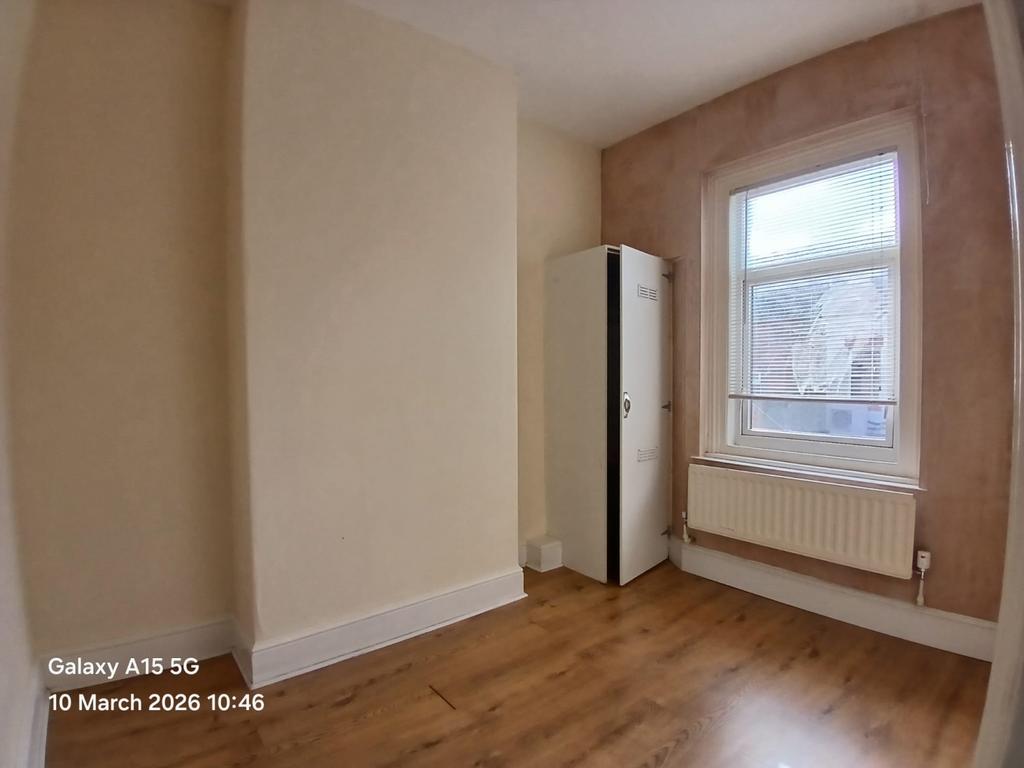 7 Cundall road 10.03 (5)