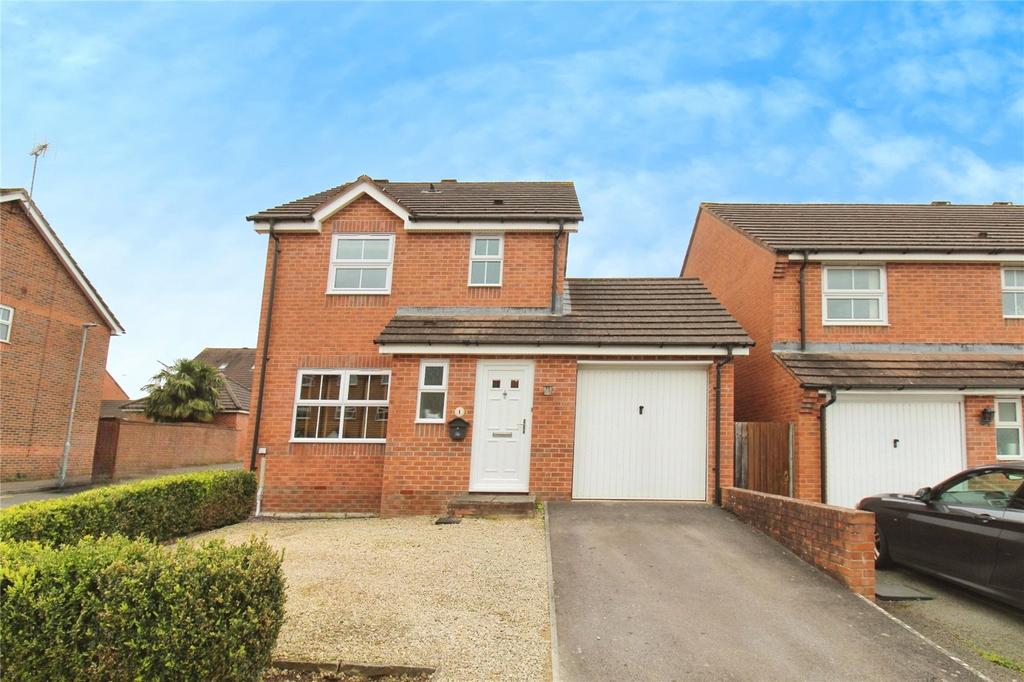 Lamplighters Walk, Trowbridge 3 bed detached house for sale £300,000