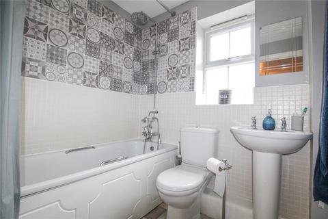 1 Lamplighters Walk, Trowbridge, BA14 0NE