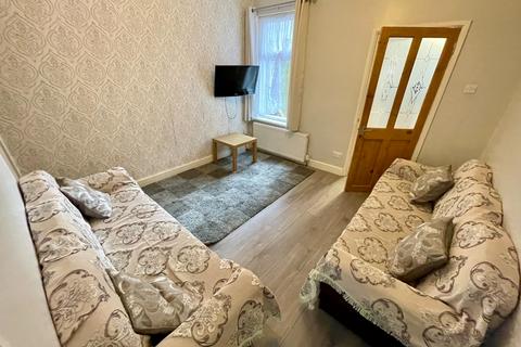undefined, Warwick Road West, Luton, Bedfordshire, LU4 8BJ