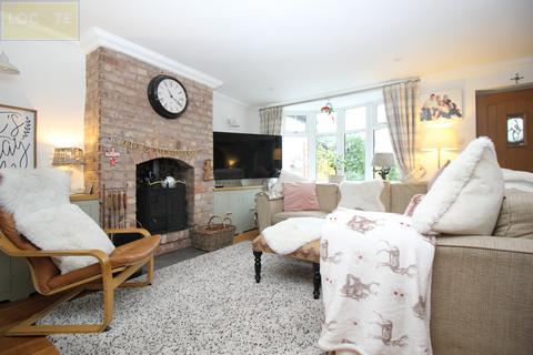4 bedroom bungalow for sale - Southgate Urmston