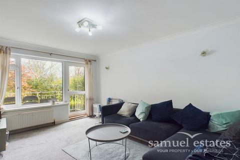 2 bedroom flat for sale - Cavendish Road, Colliers Wood, SW19