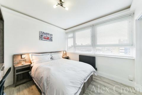 3 bedroom flat to rent - Macbeth House, Arden Estate, Hoxton